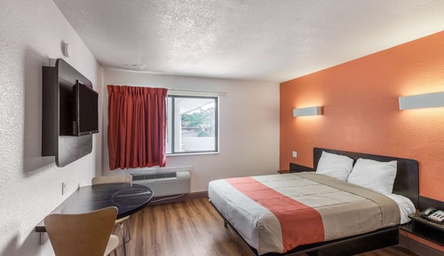 Habitación estándar, 1 cama de matrimonio grande, accesible para personas con discapacidad