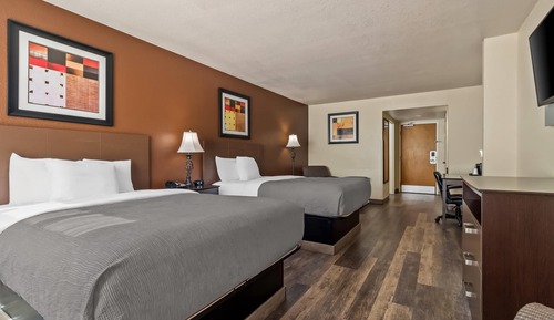 Habitación estándar doble, 2 camas dobles, no fumadores