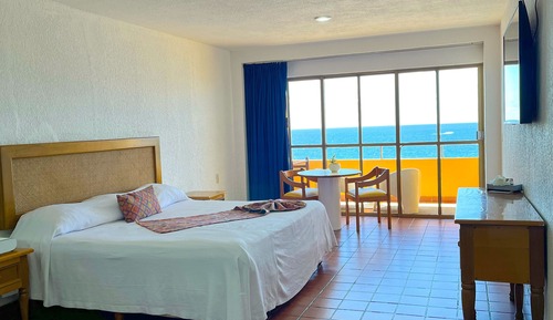 Estudio, 1 cama de matrimonio grande