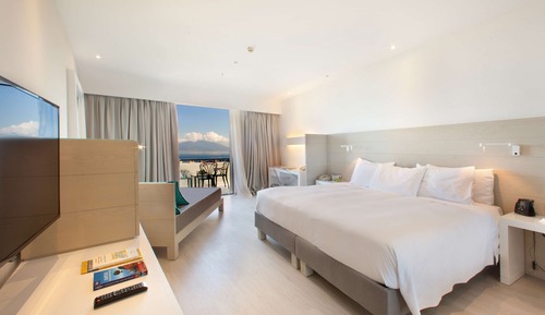 Habitación triple Deluxe, vistas al mar