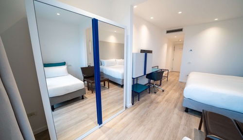 Habitación triple superior, vistas al mar