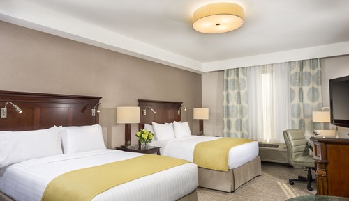 Deluxe Two Queen Suite