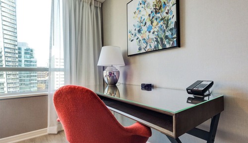 Standard 2-Bedroom Suite (1 King + 2 Twins)