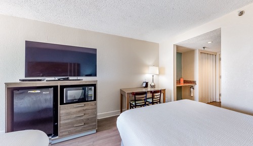 Habitación (Studio, 2 Queens, Oceanfront)