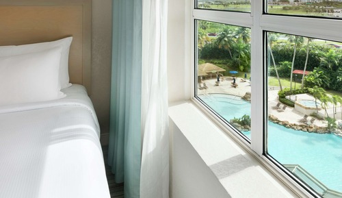 Suite, 1 cama de matrimonio grande, vistas a la piscina