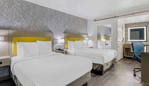 Habitación estándar, 2 camas dobles, no fumadores