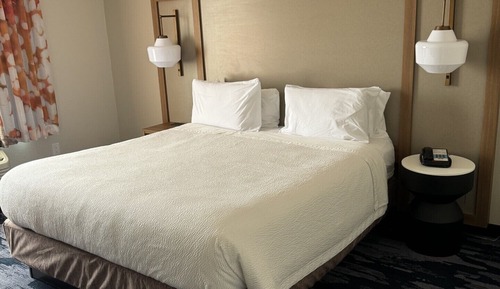 Habitación, 1 cama de matrimonio grande (Mobility/Hearing Access, Roll-In Shwr)