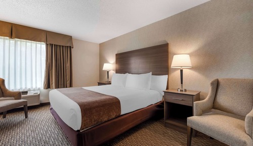 Suite, 1 cama de matrimonio grande, no fumadores, cocina (Living Room;w/ Sofabed, Full Kitchen)