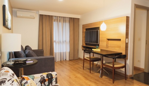 Habitación Deluxe doble, 1 cama de matrimonio con sofá cama, balcón