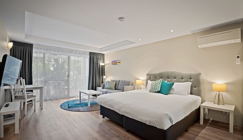 Estudio Confort, 1 cama de matrimonio grande, planta baja