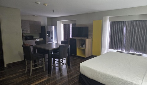 Habitación, 1 cama de matrimonio grande, no fumadores (Efficiency)