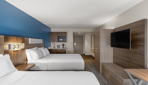 Suite, 2 camas de matrimonio, no fumadores (Communications, Accessible Tub)