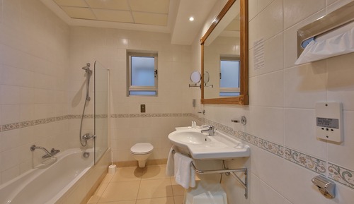 Habitación con 1 cama doble o 2 individuales, vistas al mar