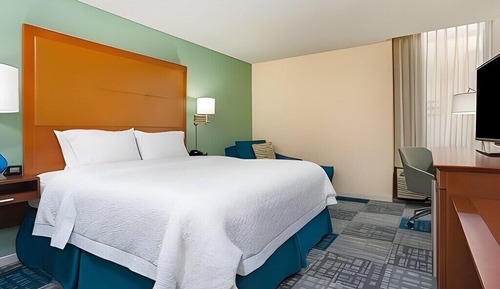 Suite, accesible para personas con discapacidad, no fumadores (Bath tub/hearing accessible)