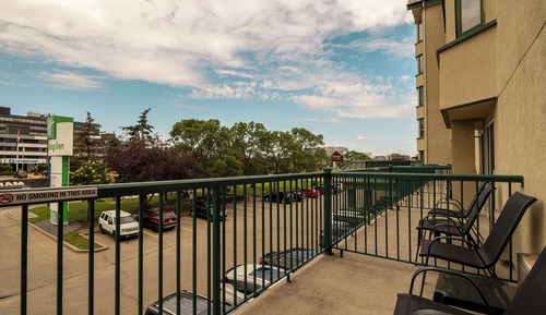Habitación estándar, 1 cama de matrimonio con sofá cama, vistas a la ciudad