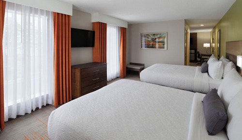 Suite, 2 camas de matrimonio, no fumadores, frigorífico y microondas (with Sofabed)