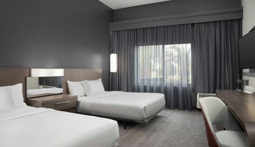 Habitación, 2 camas de matrimonio (Hearing Accessible)