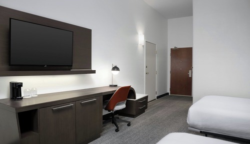 Habitación, 2 camas de matrimonio (Mobility/Hearing Accessible, Tub)