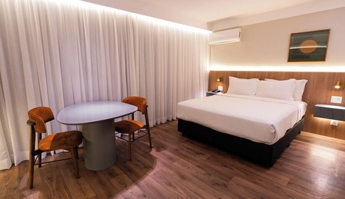 Luxo Casal - 1 Cama Queen