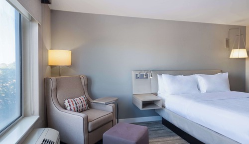 1 cama matrimonial grande