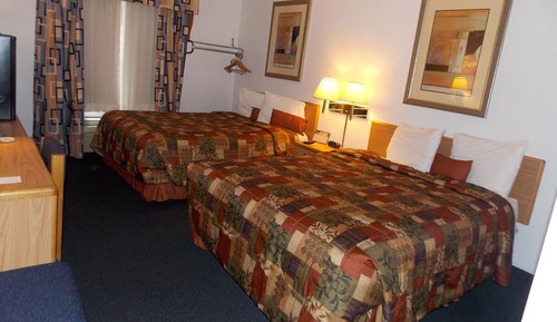 2 QUEEN BED NON-SMOKING