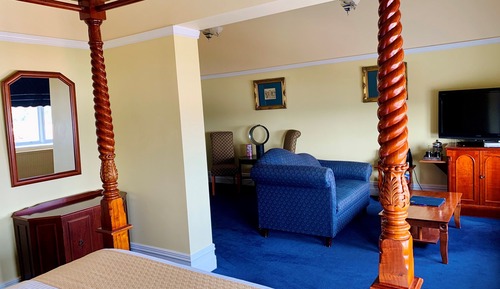 Estudio junior, 1 cama de matrimonio