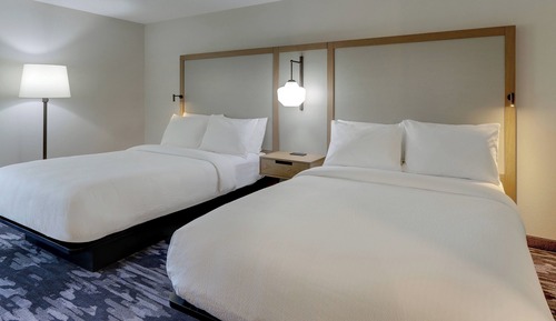 Habitación, 2 camas de matrimonio (Hearing Accessible)