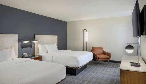 Habitación, 2 camas de matrimonio (Mobility/Hearing Accessible, Tub)