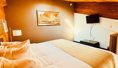 Suite, 1 cama de matrimonio grande, bañera de hidromasaje