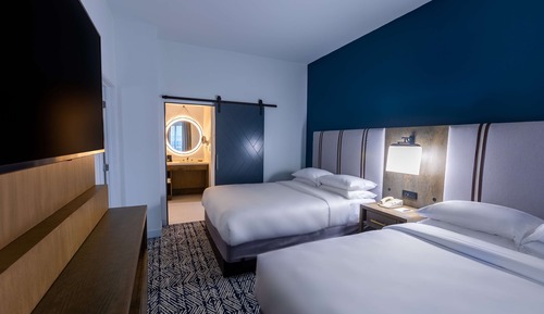 Habitación, 2 camas de matrimonio, accesible para personas con discapacidad, bañera