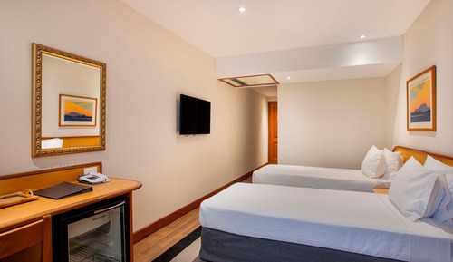 Standard com 2 Camas de Solteiro