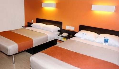 Habitación estándar, 2 camas dobles, no fumadores