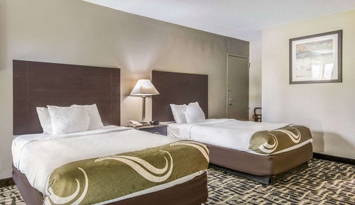 Habitación, 2 camas dobles, accesible para personas con discapacidad, no fumadores (Accessible Tub)