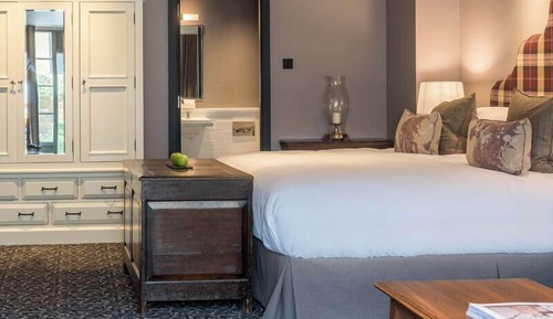 Suite (Courtyard,Open Plan)