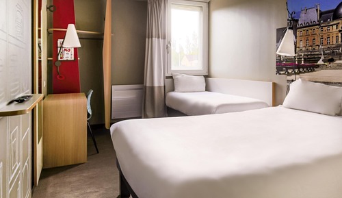 Habitación estándar doble, varias camas