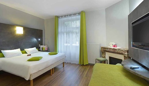 Privilege, Habitación, varias camas