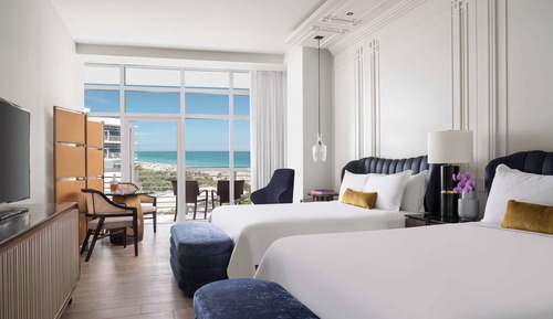 Habitación, 2 camas dobles, vistas parciales al mar