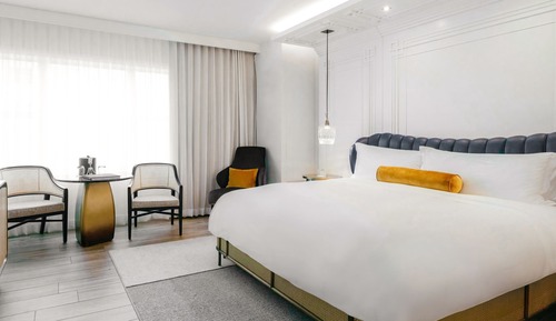 Habitación, 1 cama de matrimonio grande (Mobility/Hearing Access, Roll-In Shwr)