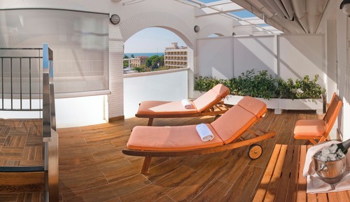 Suite estudio, 1 cama de matrimonio grande, bañera de hidromasaje