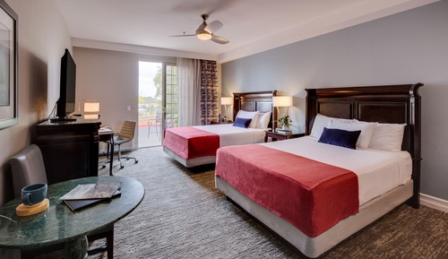 Habitación, 2 camas de matrimonio, patio