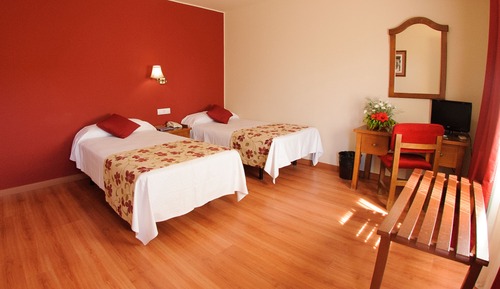 Habitación cuádruple (2 adults + 2 children)