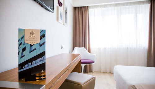 Habitación con 1 cama doble o 2 individuales