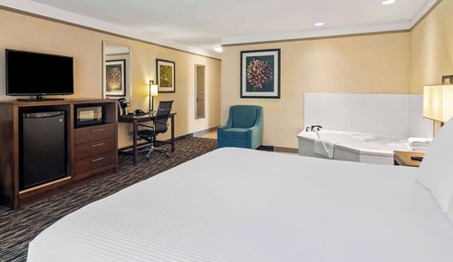 Suite, 1 cama de matrimonio grande, no fumadores, bañera de hidromasaje