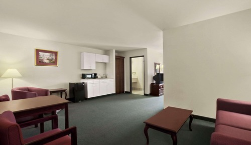 Suite estudio, 2 camas de matrimonio, no fumadores