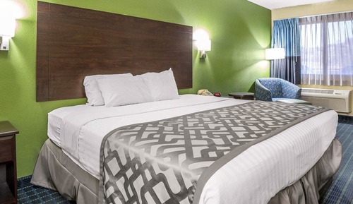 Habitación estándar, 1 cama de matrimonio grande, no fumadores, vistas a la piscina