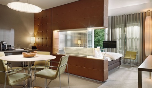 Luxury Villa Balcony (Annex Building)