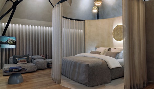 Moonlight Suite Panoramic Garden View