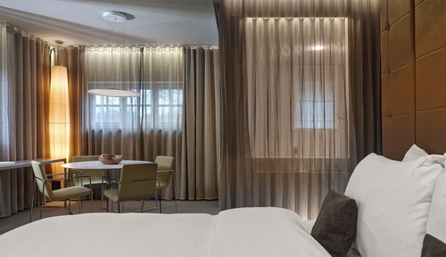 Luxury Villa (Annex Building)