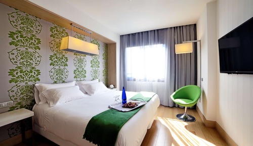 Suite junior (Extra Bed 2 Adults + 1 Child)