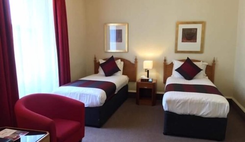 Habitación estándar con 2 camas individuales